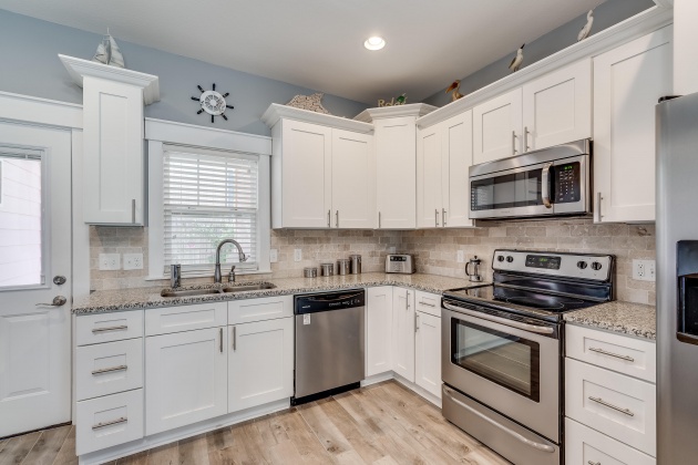Panama City Beach, Florida 32413, 3 Bedrooms Bedrooms, ,2 BathroomsBathrooms,Residential,For Sale,Paradise,868176