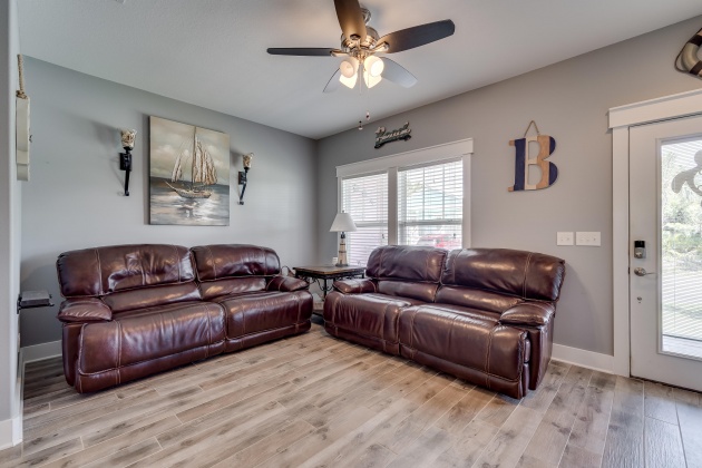 Panama City Beach, Florida 32413, 3 Bedrooms Bedrooms, ,2 BathroomsBathrooms,Residential,For Sale,Paradise,868176
