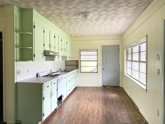 Chipley, Florida 32428, 3 Bedrooms Bedrooms, ,3 BathroomsBathrooms,Residential,For Sale,Wells,866043