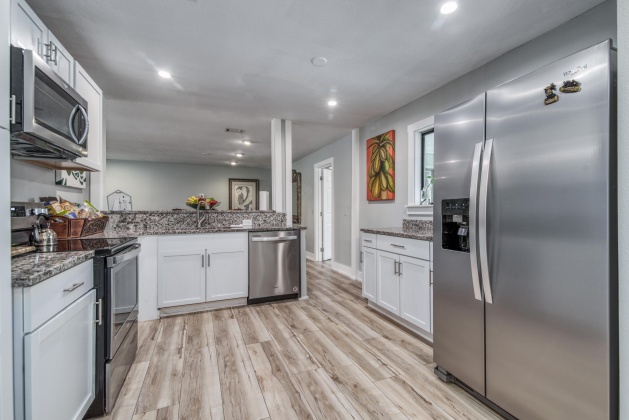 Miramar Beach, Florida 32550, 5 Bedrooms Bedrooms, ,4 BathroomsBathrooms,Residential,For Sale,Bayshore,868376