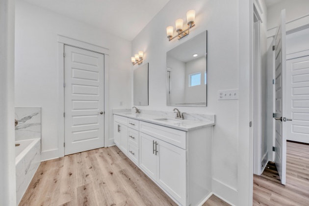 Miramar Beach, Florida 32550, 4 Bedrooms Bedrooms, ,4 BathroomsBathrooms,Residential,For Sale,Lakeland,868384