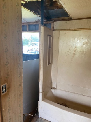 Defuniak Springs, Florida 32433, 3 Bedrooms Bedrooms, ,2 BathroomsBathrooms,Residential,For Sale,Punch Bowl,855374