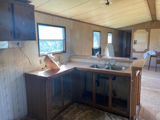 Defuniak Springs, Florida 32433, 3 Bedrooms Bedrooms, ,2 BathroomsBathrooms,Residential,For Sale,Punch Bowl,855374