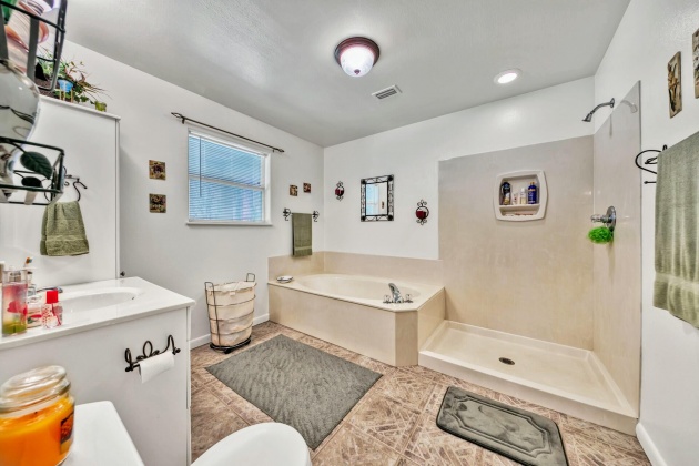 Freeport, Florida 32439, 3 Bedrooms Bedrooms, ,2 BathroomsBathrooms,Residential,For Sale,Black Creek,868394