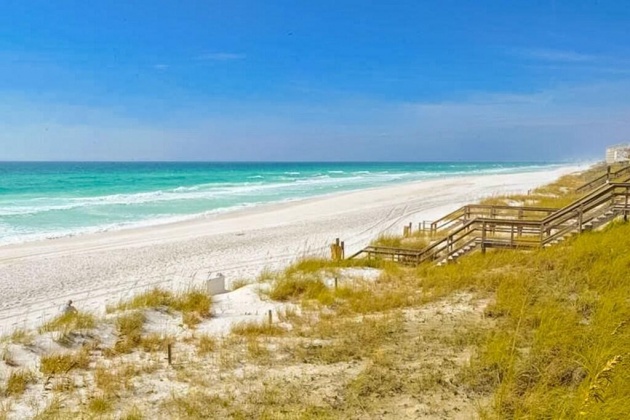 Miramar Beach, Florida 32550, 2 Bedrooms Bedrooms, ,2 BathroomsBathrooms,Residential,For Sale,Monaco,868416
