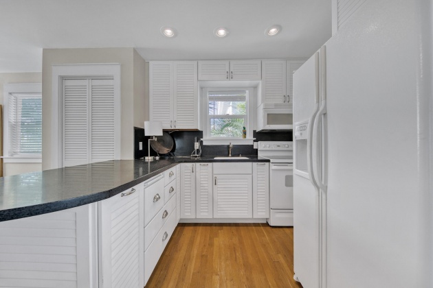 Panama City Beach, Florida 32413, 6 Bedrooms Bedrooms, ,4 BathroomsBathrooms,Residential,For Sale,Beachside,861062