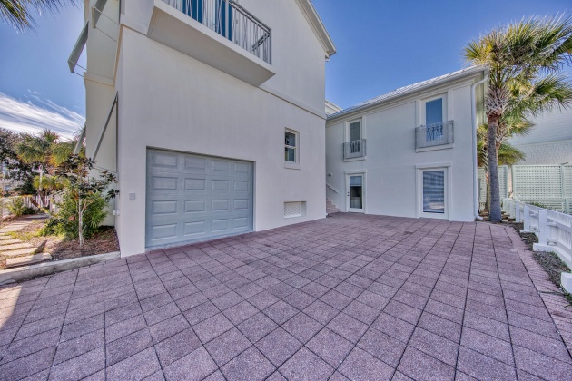 Panama City Beach, Florida 32413, 6 Bedrooms Bedrooms, ,4 BathroomsBathrooms,Residential,For Sale,Beachside,861062