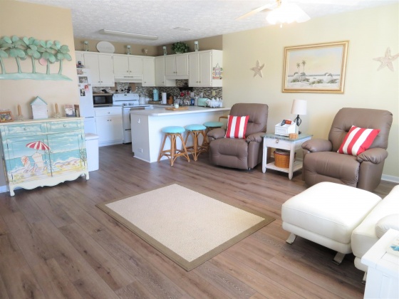 Panama City Beach, Florida 32413, 1 Bedroom Bedrooms, ,1 BathroomBathrooms,Residential,For Sale,Front Beach,868524