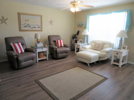 Panama City Beach, Florida 32413, 1 Bedroom Bedrooms, ,1 BathroomBathrooms,Residential,For Sale,Front Beach,868524