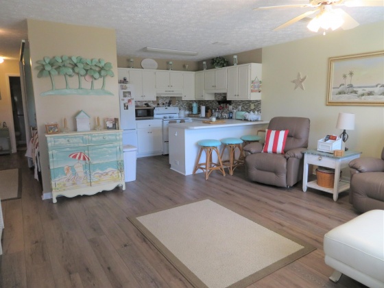 Panama City Beach, Florida 32413, 1 Bedroom Bedrooms, ,1 BathroomBathrooms,Residential,For Sale,Front Beach,868524