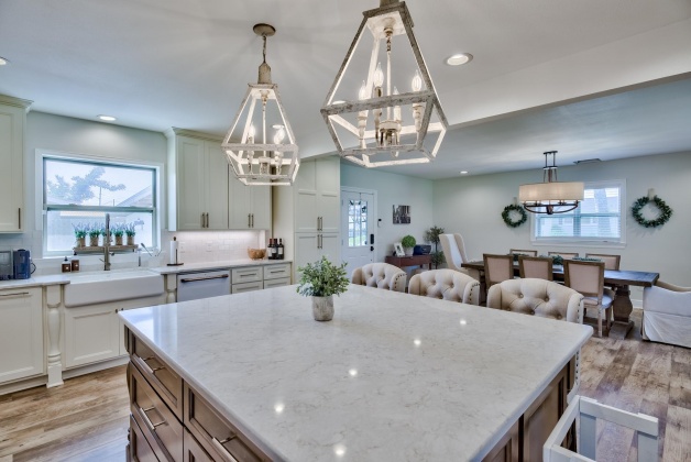 Panama City, Florida 32401, 3 Bedrooms Bedrooms, ,2 BathroomsBathrooms,Residential,For Sale,Dewitt,868525