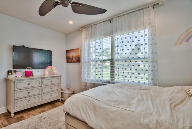 Panama City, Florida 32401, 3 Bedrooms Bedrooms, ,2 BathroomsBathrooms,Residential,For Sale,Dewitt,868525