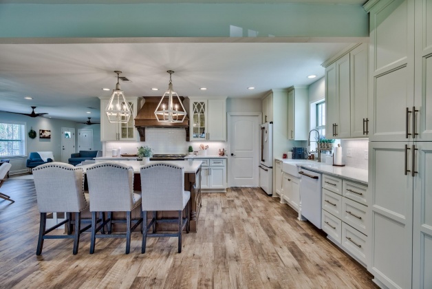 Panama City, Florida 32401, 3 Bedrooms Bedrooms, ,2 BathroomsBathrooms,Residential,For Sale,Dewitt,868525