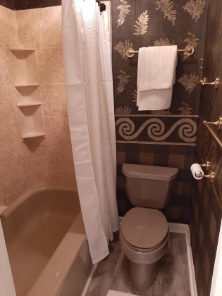 Pensacola, Florida 32514, 2 Bedrooms Bedrooms, ,3 BathroomsBathrooms,Residential,For Sale,Williamsburg Circle,868584