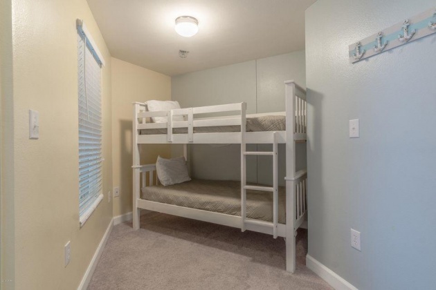 Panama City, Florida 32408, 1 Bedroom Bedrooms, ,2 BathroomsBathrooms,Residential,For Sale,Thomas,868656
