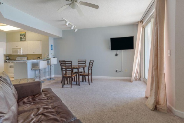Panama City, Florida 32408, 1 Bedroom Bedrooms, ,2 BathroomsBathrooms,Residential,For Sale,Thomas,868656