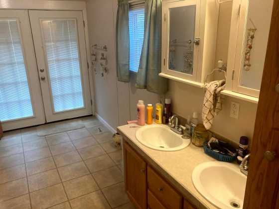 Defuniak Springs, Florida 32433, 4 Bedrooms Bedrooms, ,2 BathroomsBathrooms,Residential,For Sale,Kings Lake,868666