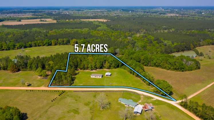 Laurel Hill, Florida 32567, 3 Bedrooms Bedrooms, ,2 BathroomsBathrooms,Residential,For Sale,Perkins,868661