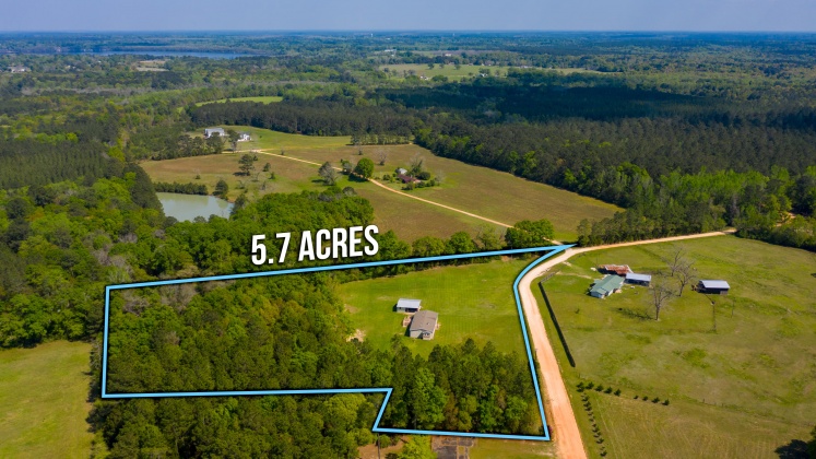 Laurel Hill, Florida 32567, 3 Bedrooms Bedrooms, ,2 BathroomsBathrooms,Residential,For Sale,Perkins,868661