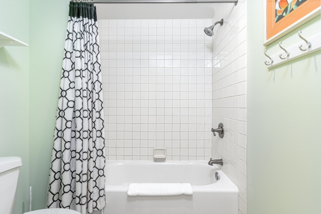 Miramar Beach, Florida 32550, 2 Bedrooms Bedrooms, ,3 BathroomsBathrooms,Residential,For Sale,Westwinds,868671