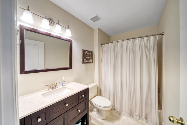 Fort Walton Beach, Florida 32547, 5 Bedrooms Bedrooms, ,4 BathroomsBathrooms,Residential,For Sale,Troy,868237
