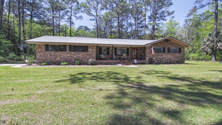 Defuniak Springs, Florida 32435, 3 Bedrooms Bedrooms, ,2 BathroomsBathrooms,Residential,For Sale,2nd,868719