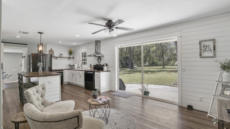 Defuniak Springs, Florida 32435, 3 Bedrooms Bedrooms, ,2 BathroomsBathrooms,Residential,For Sale,2nd,868719