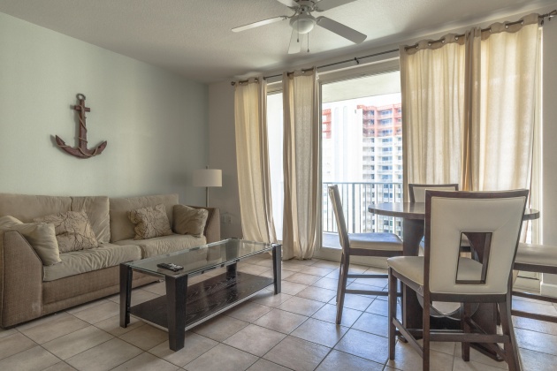 Panama City, Florida 32408, 2 Bedrooms Bedrooms, ,3 BathroomsBathrooms,Residential,For Sale,Thomas,868745
