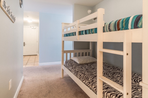 Panama City, Florida 32408, 2 Bedrooms Bedrooms, ,3 BathroomsBathrooms,Residential,For Sale,Thomas,868751