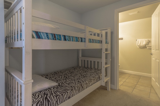 Panama City, Florida 32408, 2 Bedrooms Bedrooms, ,3 BathroomsBathrooms,Residential,For Sale,Thomas,868751