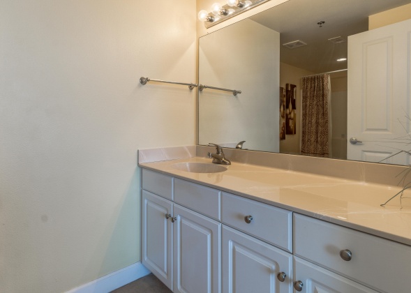 Panama City, Florida 32408, 2 Bedrooms Bedrooms, ,3 BathroomsBathrooms,Residential,For Sale,Thomas,868774