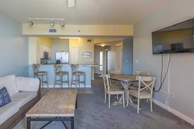 Panama City, Florida 32408, 2 Bedrooms Bedrooms, ,3 BathroomsBathrooms,Residential,For Sale,Thomas,868774