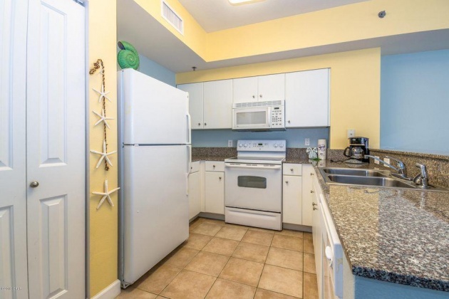 Panama City, Florida 32408, 1 Bedroom Bedrooms, ,2 BathroomsBathrooms,Residential,For Sale,Thomas,868793