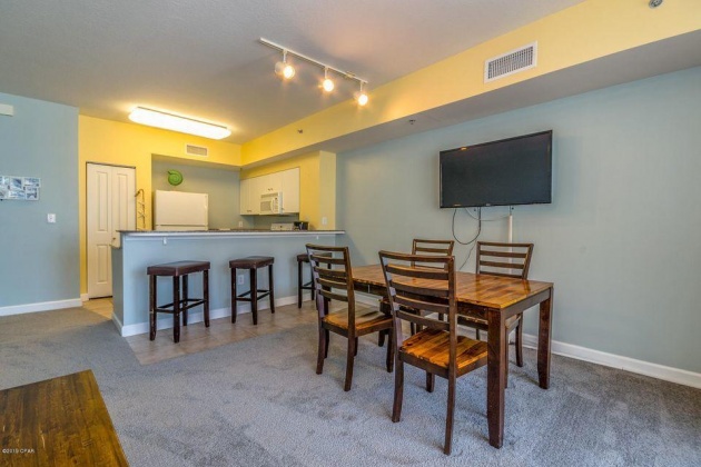 Panama City, Florida 32408, 1 Bedroom Bedrooms, ,2 BathroomsBathrooms,Residential,For Sale,Thomas,868793
