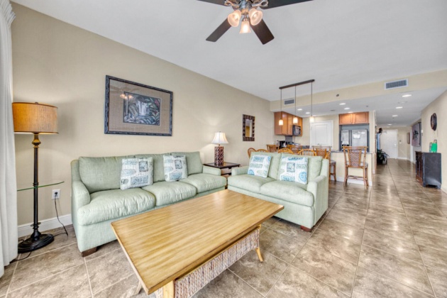 Panama City Beach, Florida 32413, 2 Bedrooms Bedrooms, ,2 BathroomsBathrooms,Residential,For Sale,Front Beach,868837