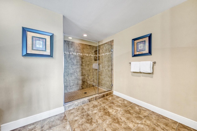 Panama City Beach, Florida 32413, 2 Bedrooms Bedrooms, ,2 BathroomsBathrooms,Residential,For Sale,Front Beach,868837