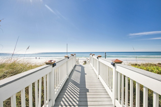 Panama City Beach, Florida 32413, 2 Bedrooms Bedrooms, ,2 BathroomsBathrooms,Residential,For Sale,Front Beach,868837