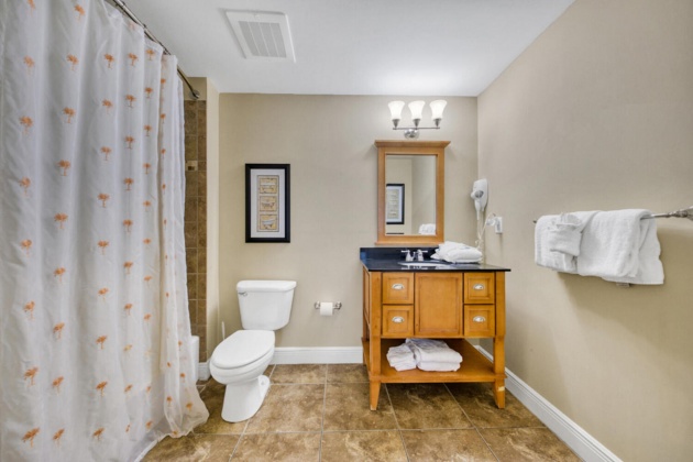 Panama City Beach, Florida 32413, 2 Bedrooms Bedrooms, ,2 BathroomsBathrooms,Residential,For Sale,Front Beach,868837