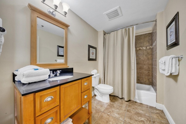 Panama City Beach, Florida 32413, 2 Bedrooms Bedrooms, ,2 BathroomsBathrooms,Residential,For Sale,Front Beach,868837