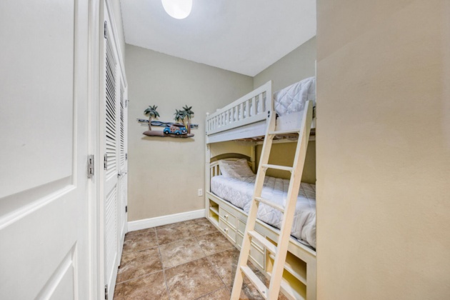 Panama City Beach, Florida 32413, 2 Bedrooms Bedrooms, ,2 BathroomsBathrooms,Residential,For Sale,Front Beach,868837
