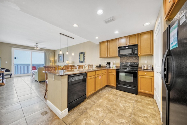 Panama City Beach, Florida 32413, 2 Bedrooms Bedrooms, ,2 BathroomsBathrooms,Residential,For Sale,Front Beach,868837