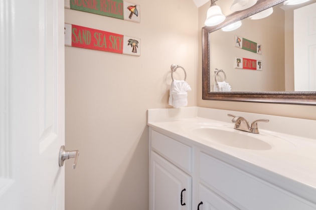 Panama City Beach, Florida 32413, 2 Bedrooms Bedrooms, ,3 BathroomsBathrooms,Residential,For Sale,Front Beach,868870