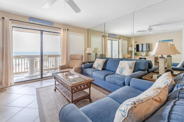 Panama City Beach, Florida 32413, 2 Bedrooms Bedrooms, ,3 BathroomsBathrooms,Residential,For Sale,Front Beach,868870