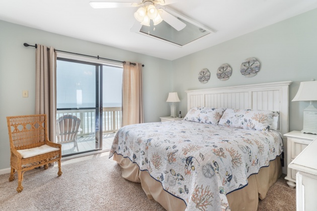 Panama City Beach, Florida 32413, 2 Bedrooms Bedrooms, ,3 BathroomsBathrooms,Residential,For Sale,Front Beach,868870