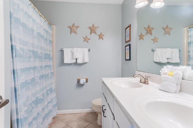 Panama City Beach, Florida 32413, 2 Bedrooms Bedrooms, ,3 BathroomsBathrooms,Residential,For Sale,Front Beach,868870