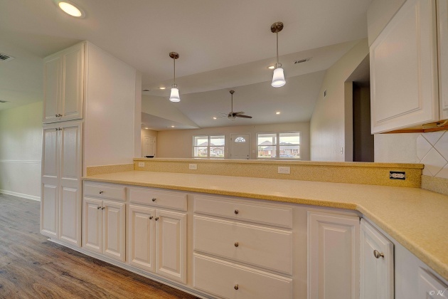 Panama City, Florida 32405, 4 Bedrooms Bedrooms, ,4 BathroomsBathrooms,Residential,For Sale,40th Plaza,868865