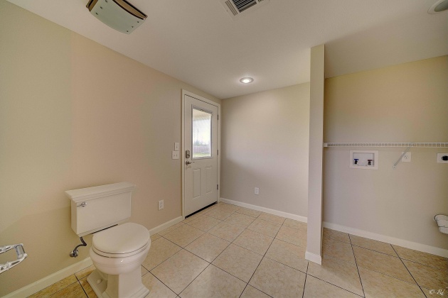 Panama City, Florida 32405, 4 Bedrooms Bedrooms, ,4 BathroomsBathrooms,Residential,For Sale,40th Plaza,868865