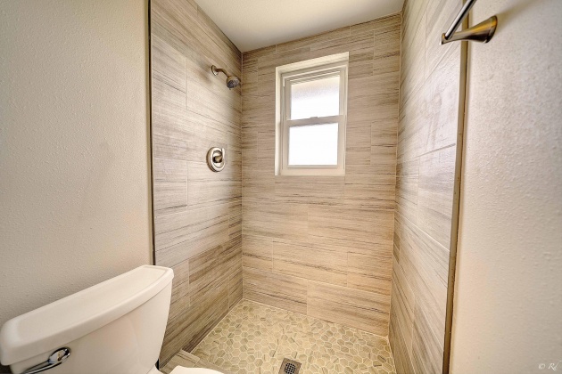 Panama City, Florida 32405, 4 Bedrooms Bedrooms, ,4 BathroomsBathrooms,Residential,For Sale,40th Plaza,868865