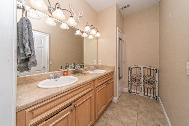 Freeport, Florida 32439, 3 Bedrooms Bedrooms, ,3 BathroomsBathrooms,Residential,For Sale,Western,868619