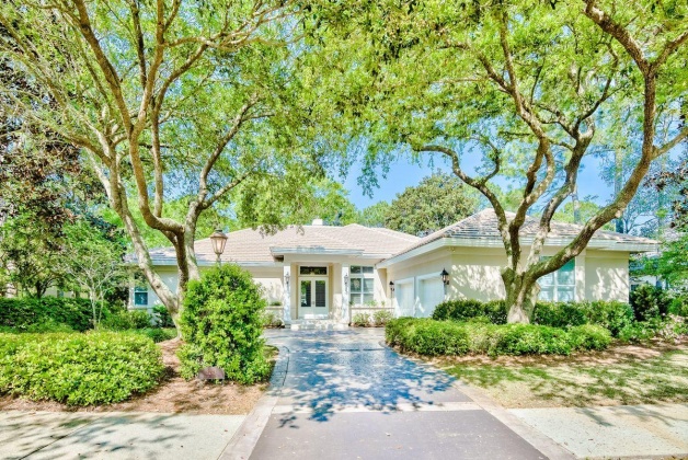 Miramar Beach, Florida 32550, 3 Bedrooms Bedrooms, ,4 BathroomsBathrooms,Residential,For Sale,Club,868904